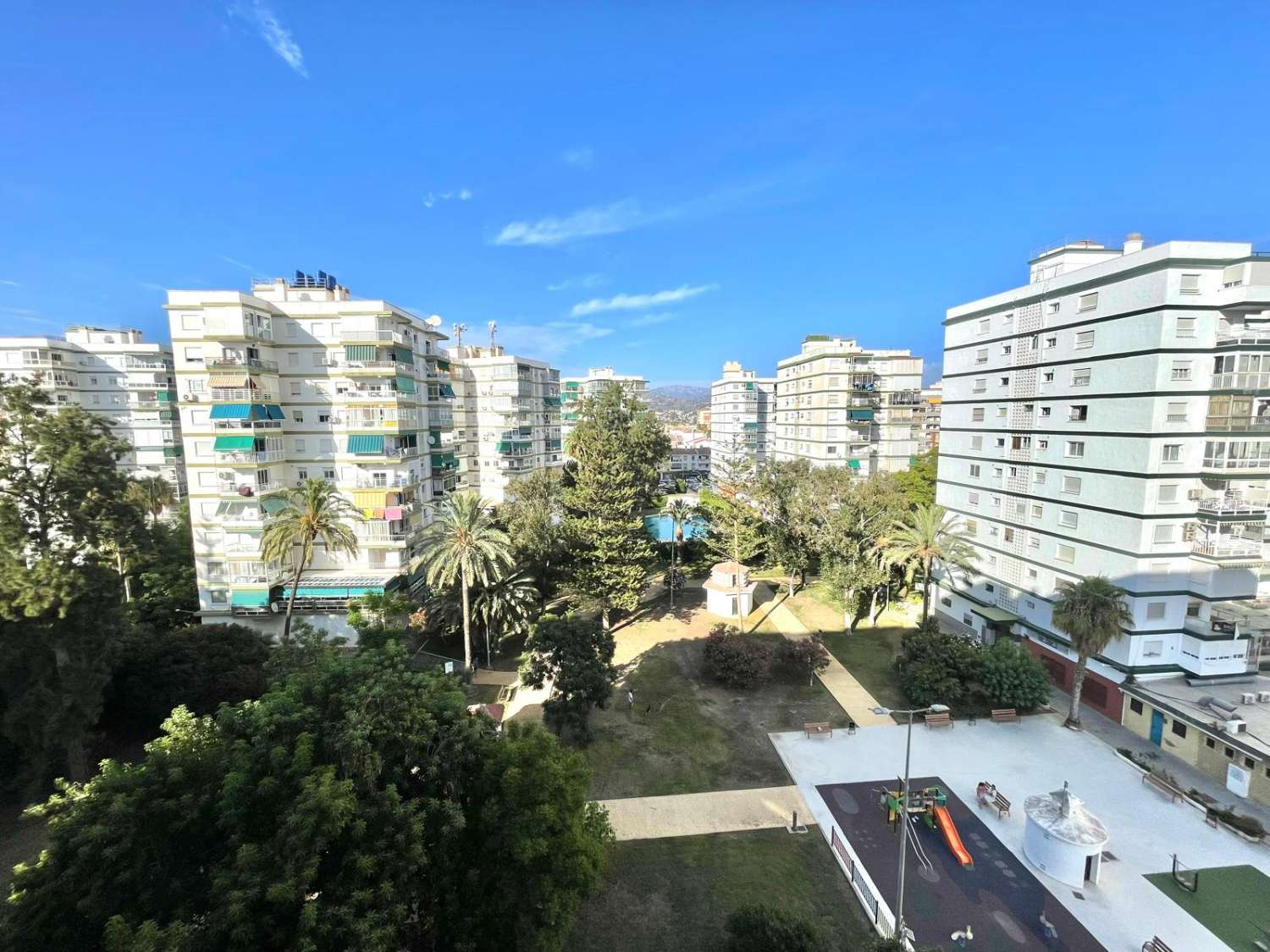 MAGNIFICO APARTAMENTO EN VENTA EN EL CENTRO DE TORRE DEL MAR.