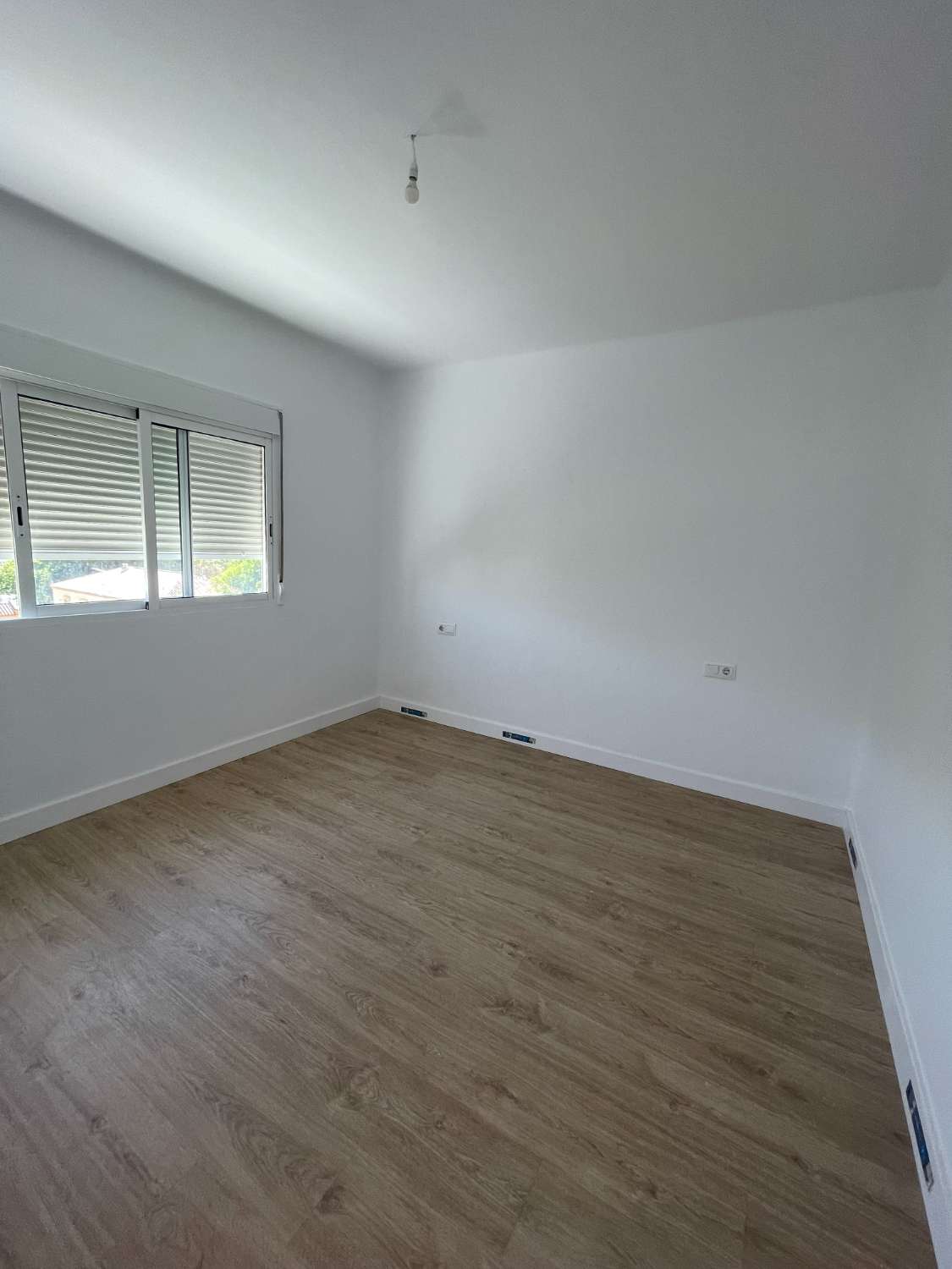 En venta Piso en Torre del Mar , zona Las Yucas centro