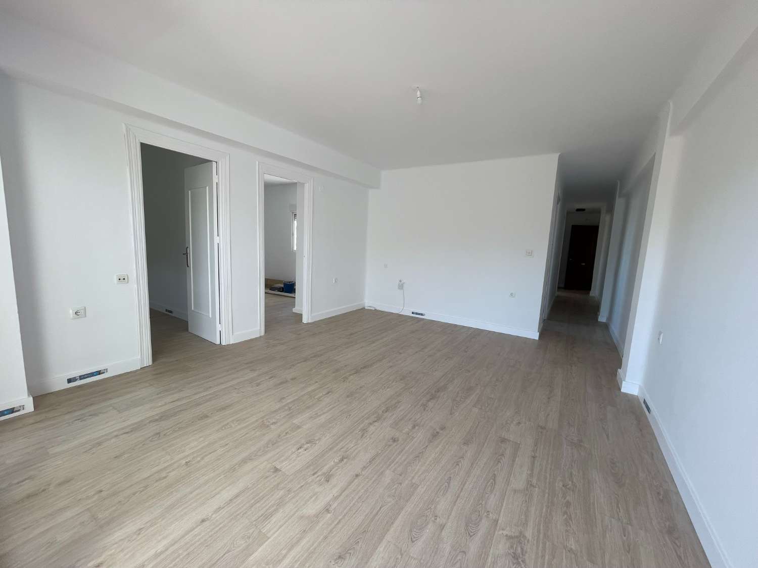 En venta Piso en Torre del Mar , zona Las Yucas centro
