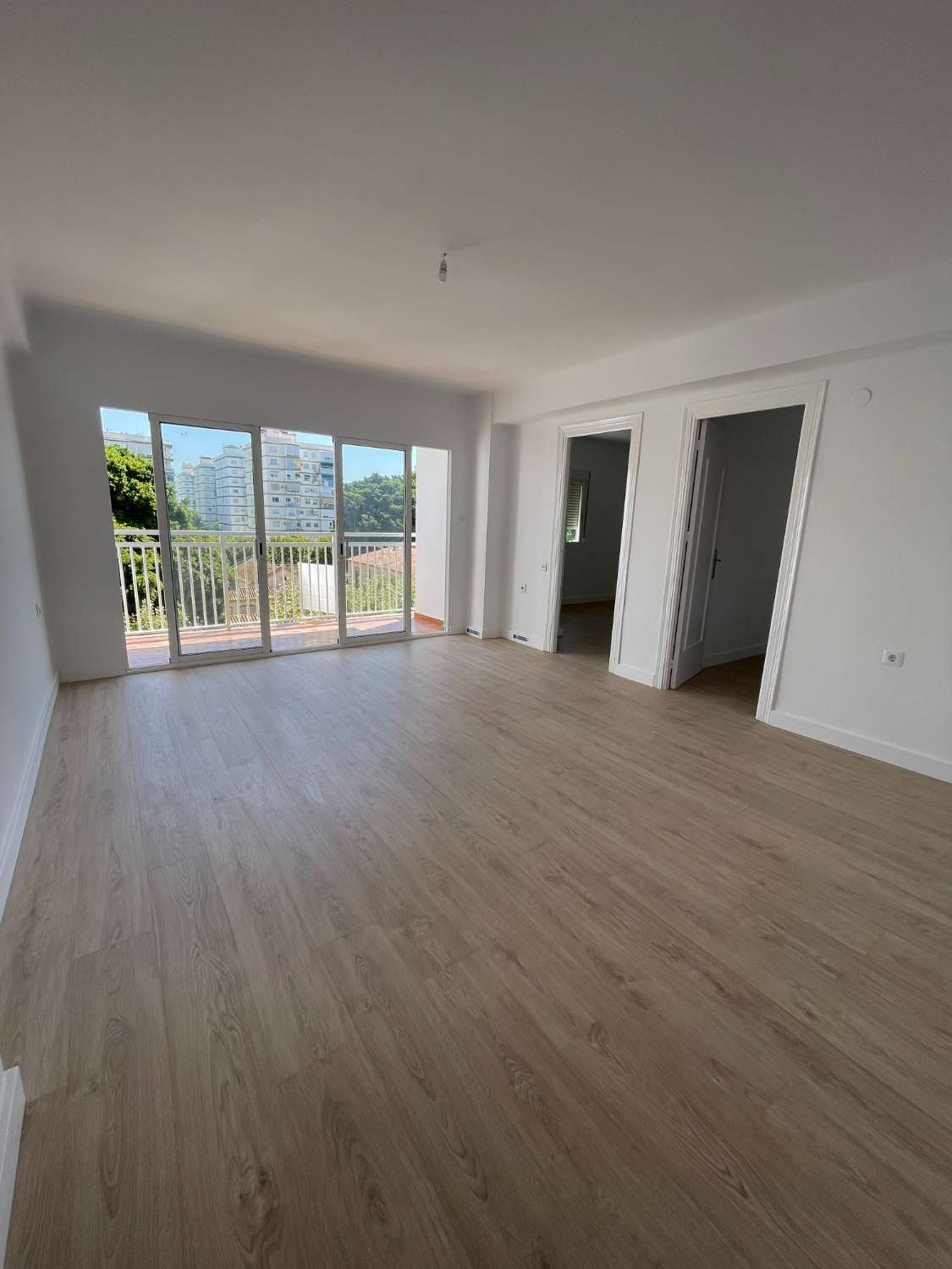 En venta Piso en Torre del Mar , zona Las Yucas centro