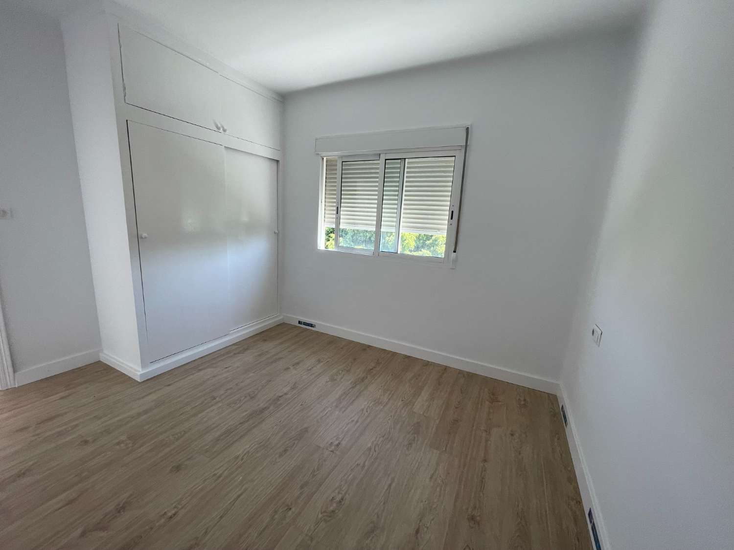 En venta Piso en Torre del Mar , zona Las Yucas centro