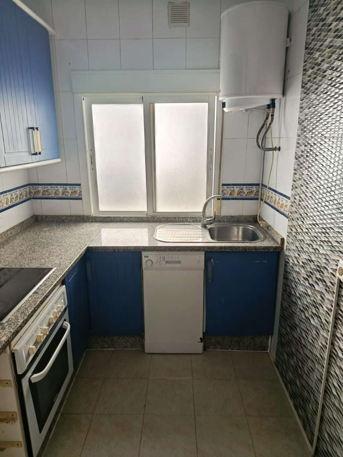 Appartement situé au centre de Torre del Mar à vendre