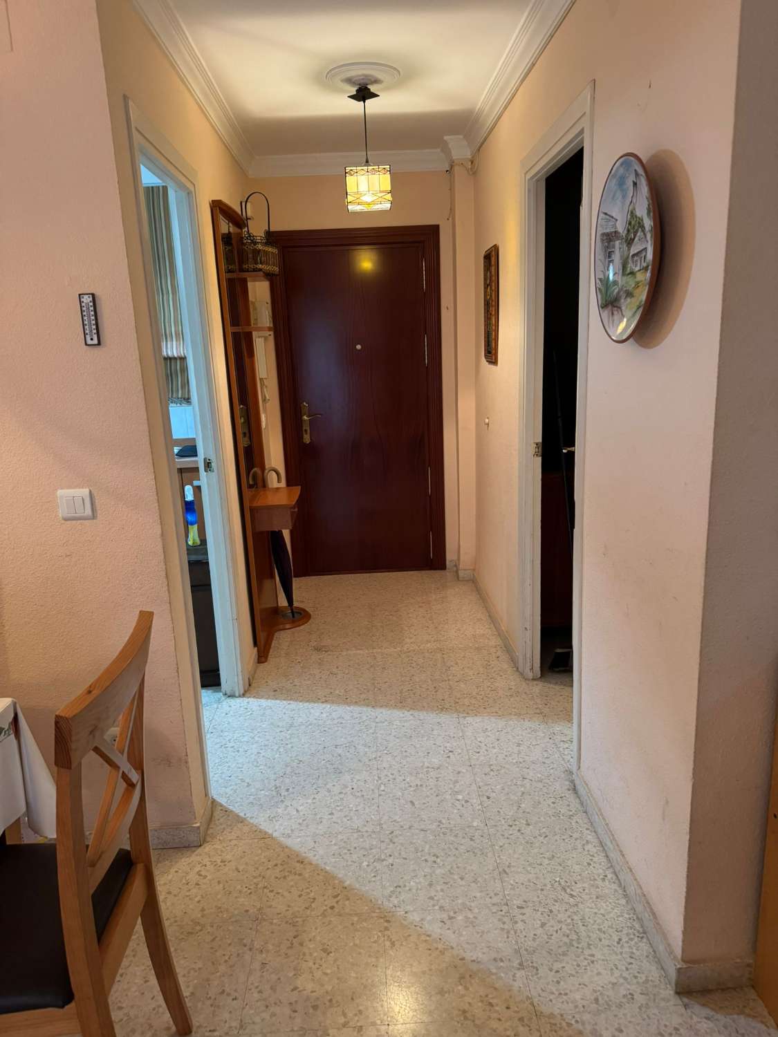 Продается отличная квартира в Торре-дель-Мар, с видом на море.