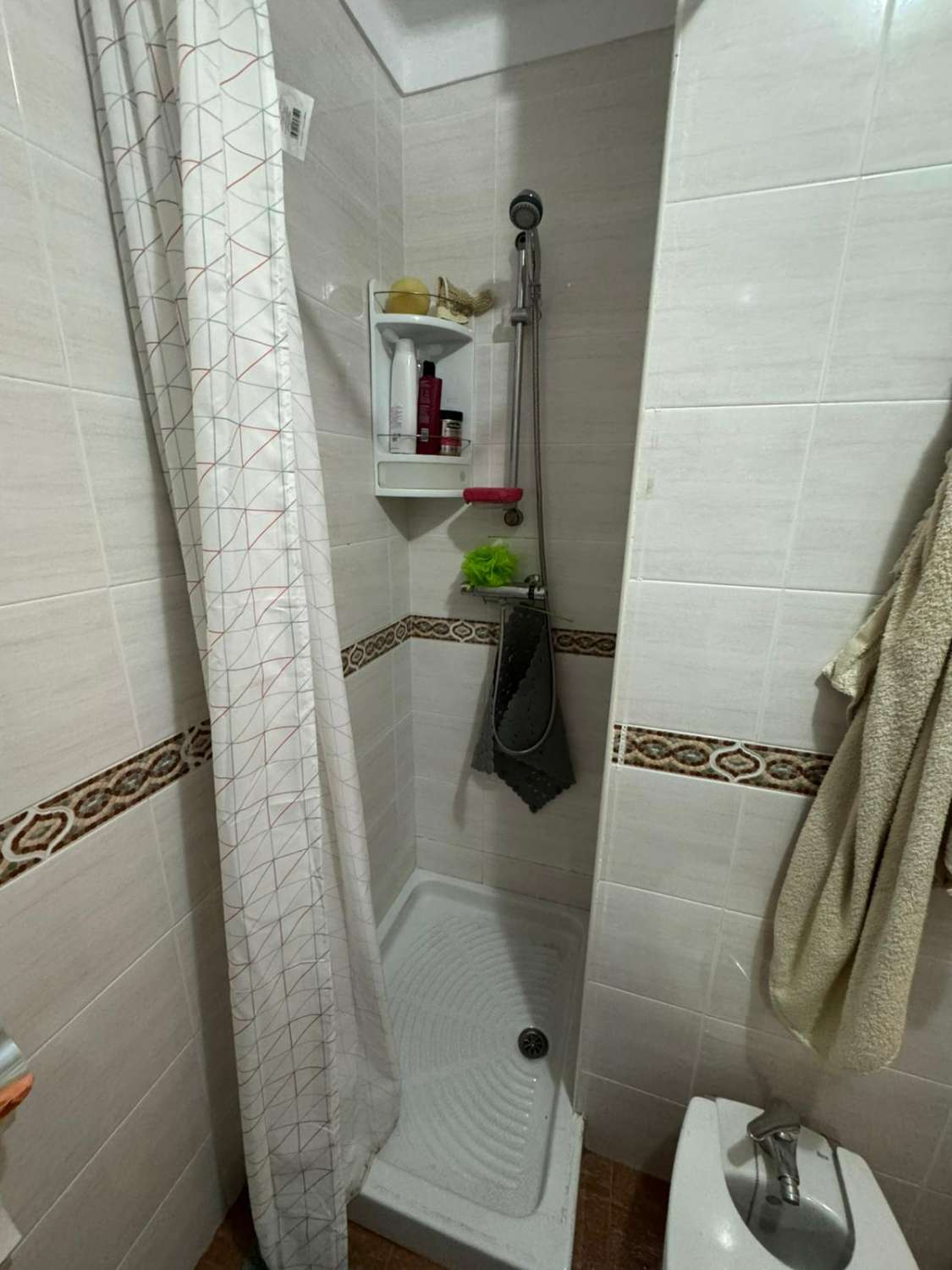 Great apartment for sale in Torre del Mar, with sea views.
