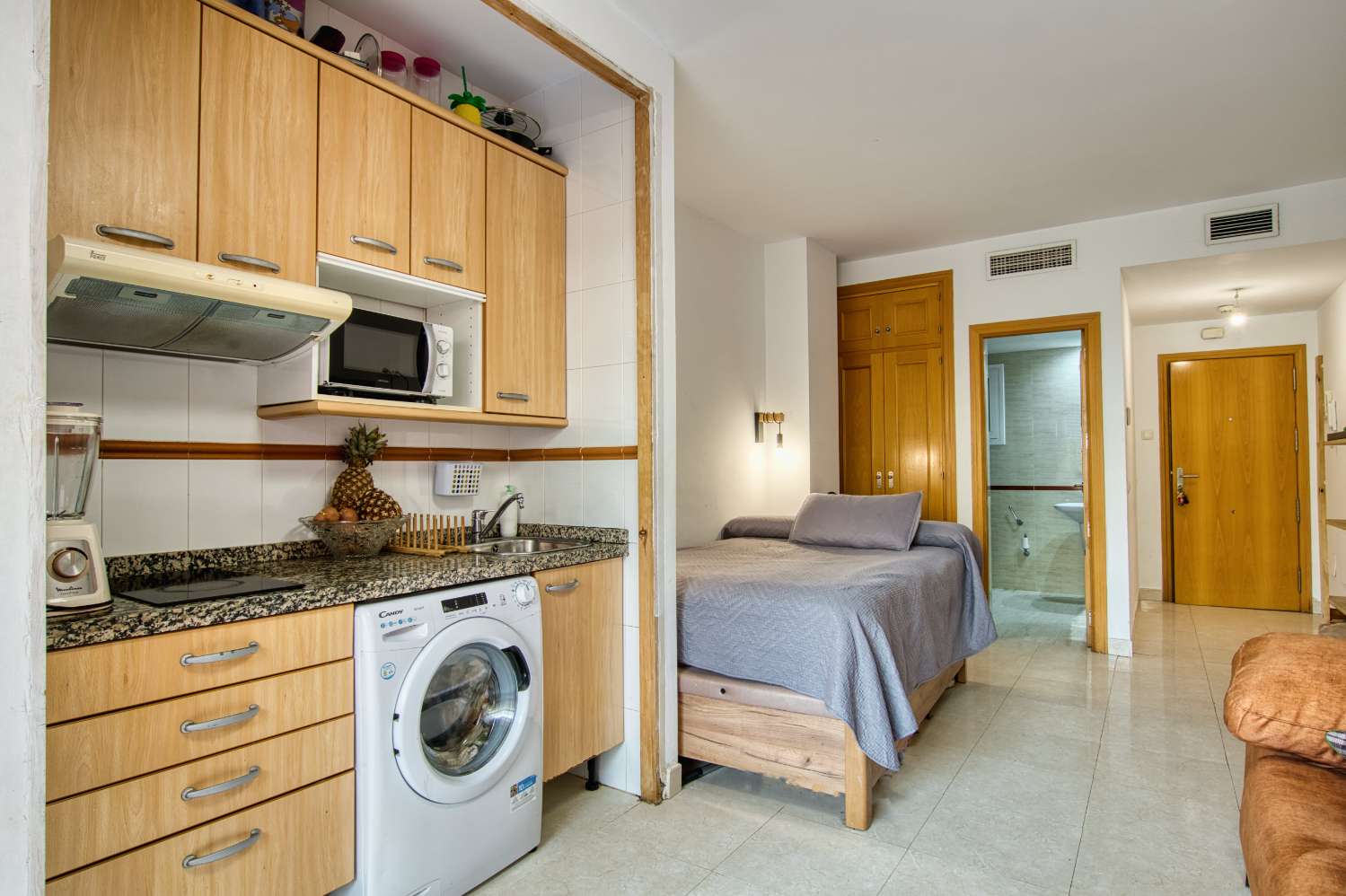 Stor studio till salu i Torre de Benagalbón