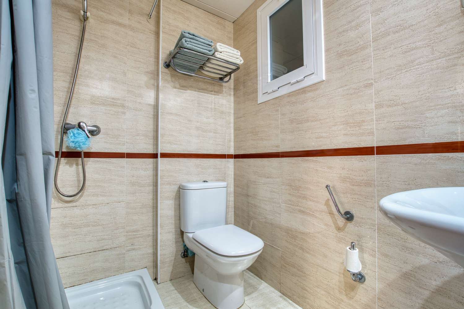 Stor studio till salu i Torre de Benagalbón
