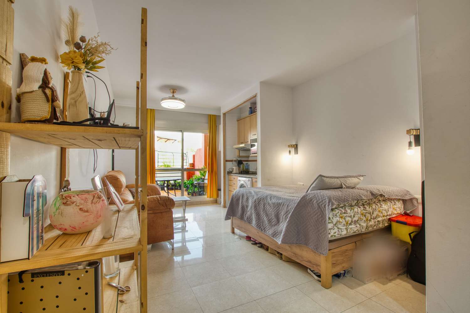 Stor studio till salu i Torre de Benagalbón