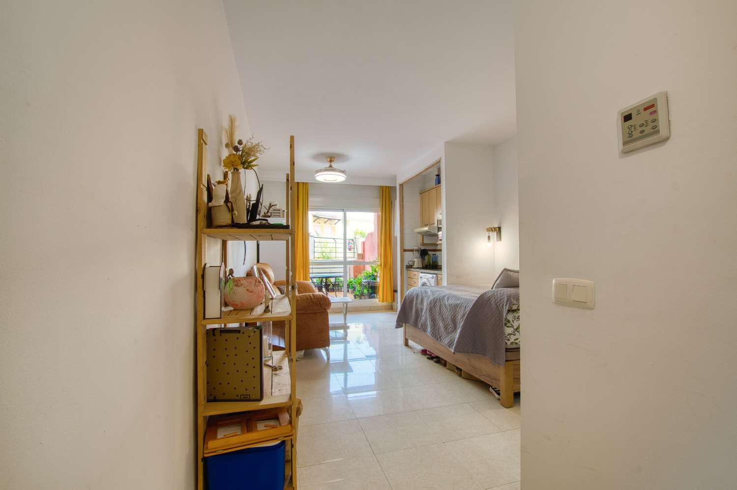 Stor studio till salu i Torre de Benagalbón