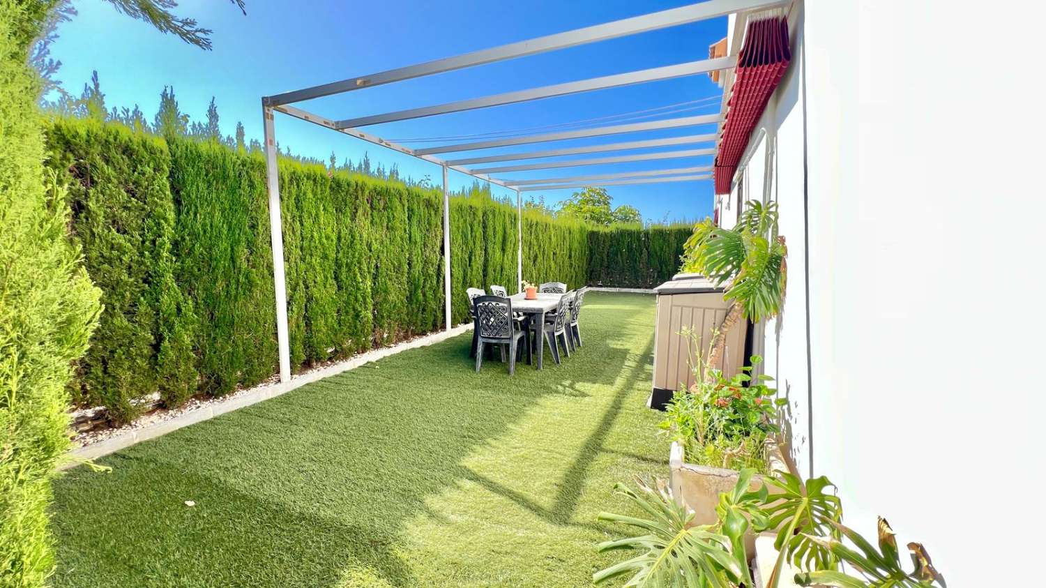 Lägenhet till salu med stora terrasser i Caleta de Vélez, Golfbana