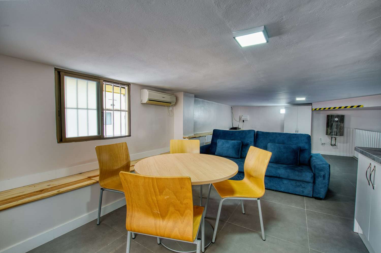 Store lokaler til salg, Vélez-Málaga