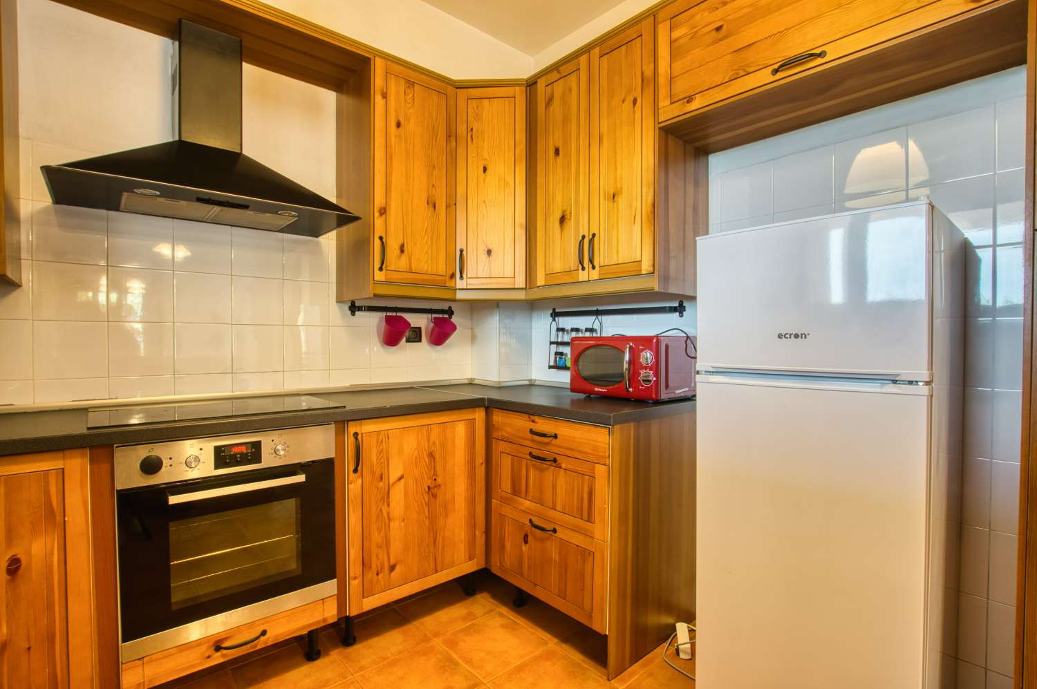 Участок с отдельной виллой на продажу, Периана