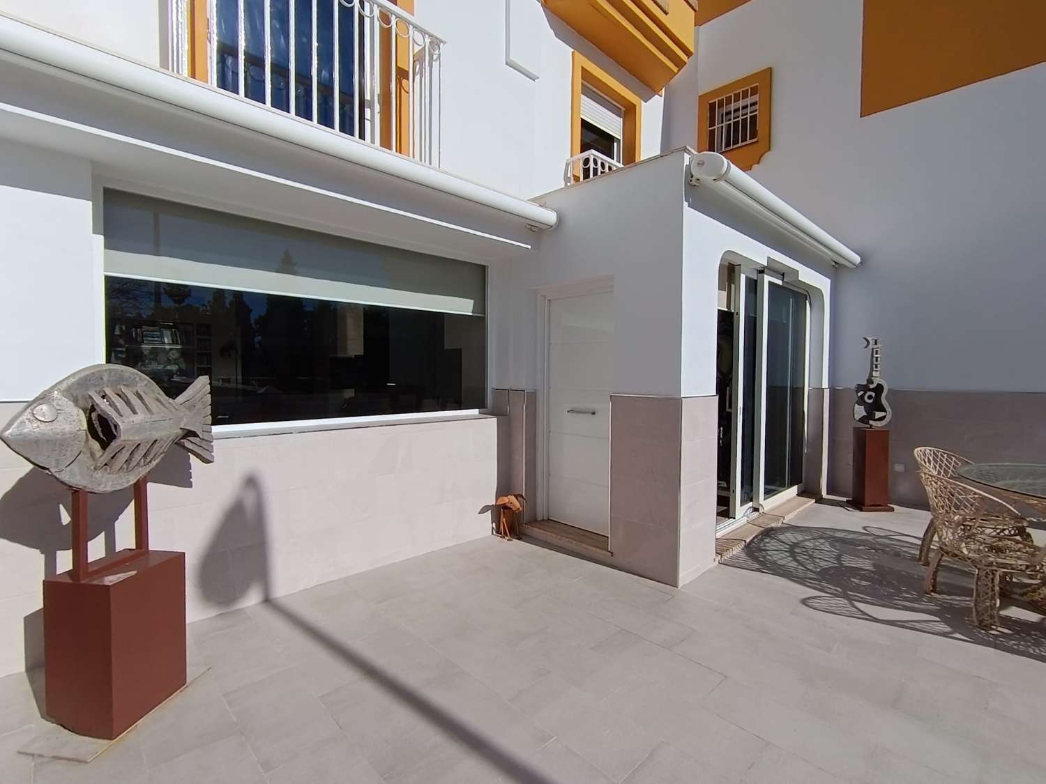 Spektakulär parhus till salu, Torre del Mar. Timjan