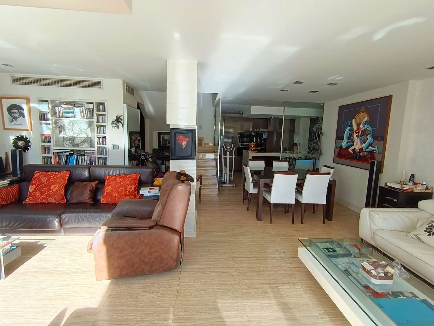 Spektakulär parhus till salu, Torre del Mar. Timjan