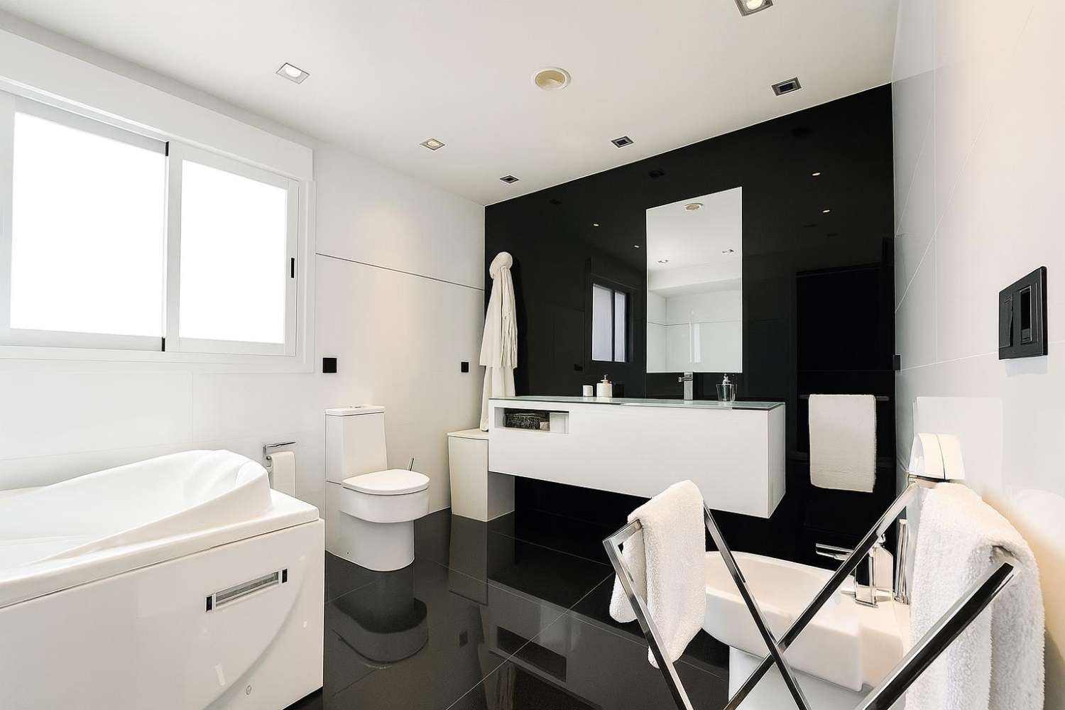 Spektakulär parhus till salu, Torre del Mar. Timjan