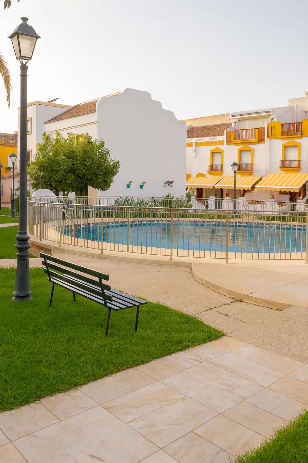 Spektakulär parhus till salu, Torre del Mar. Timjan