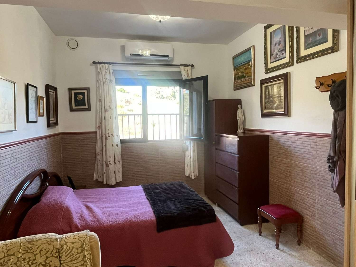 阿尔马亚特壮丽的乡村地块出售