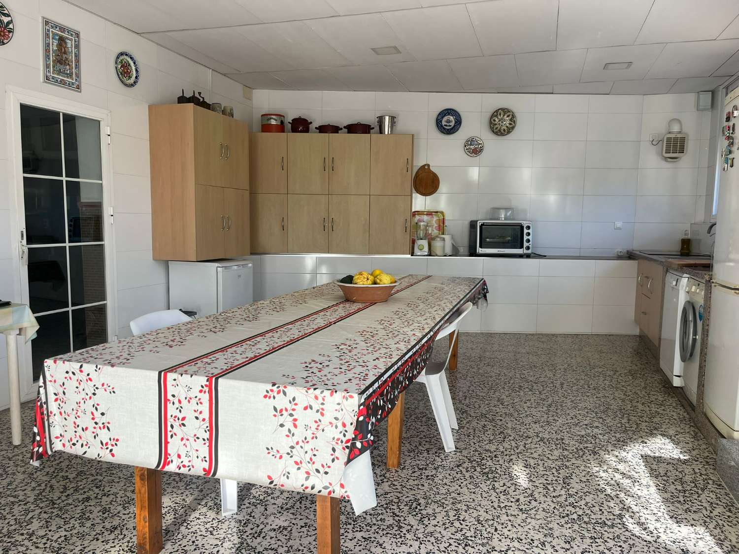 阿尔马亚特壮丽的乡村地块出售