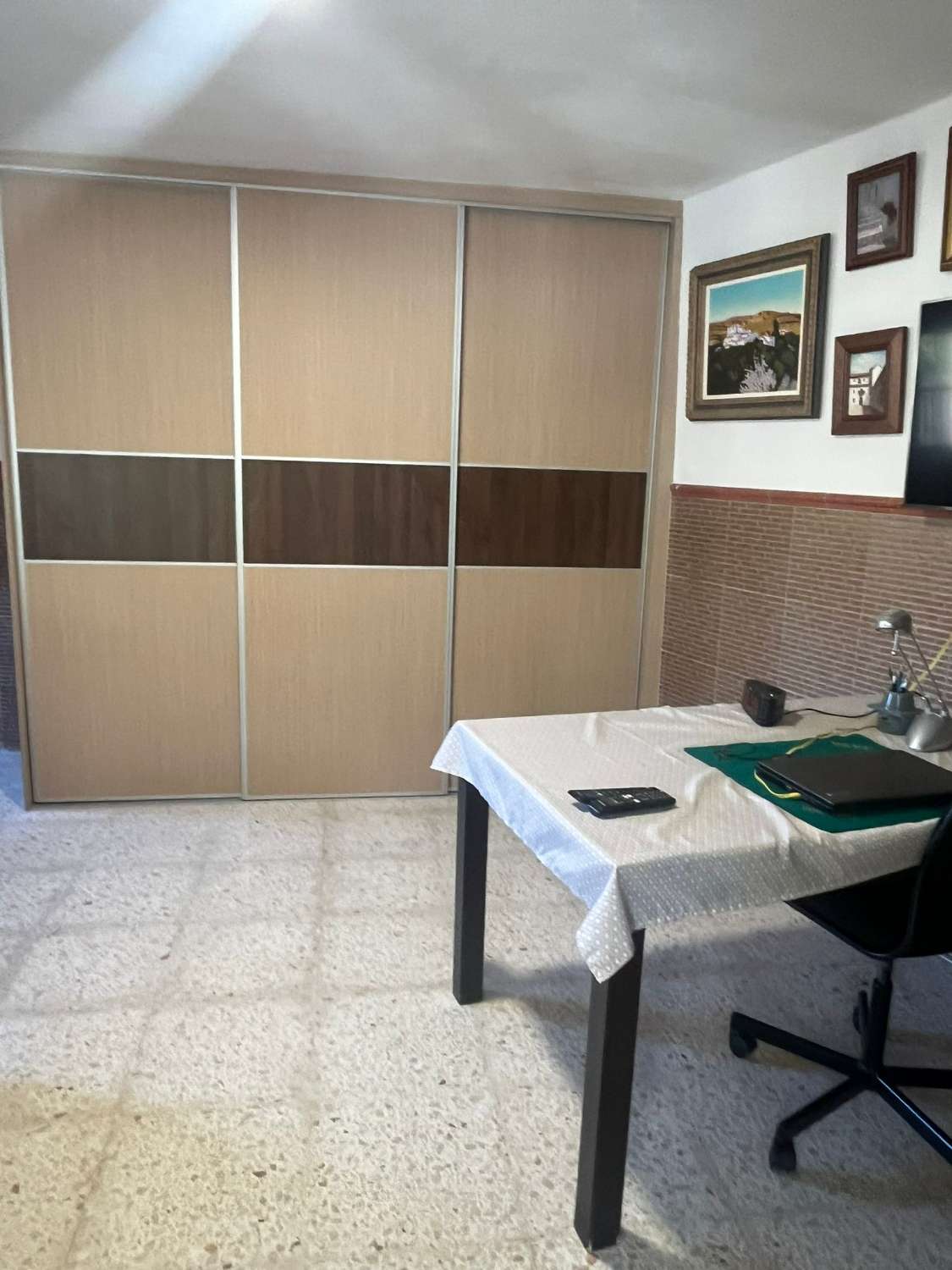 阿尔马亚特壮丽的乡村地块出售