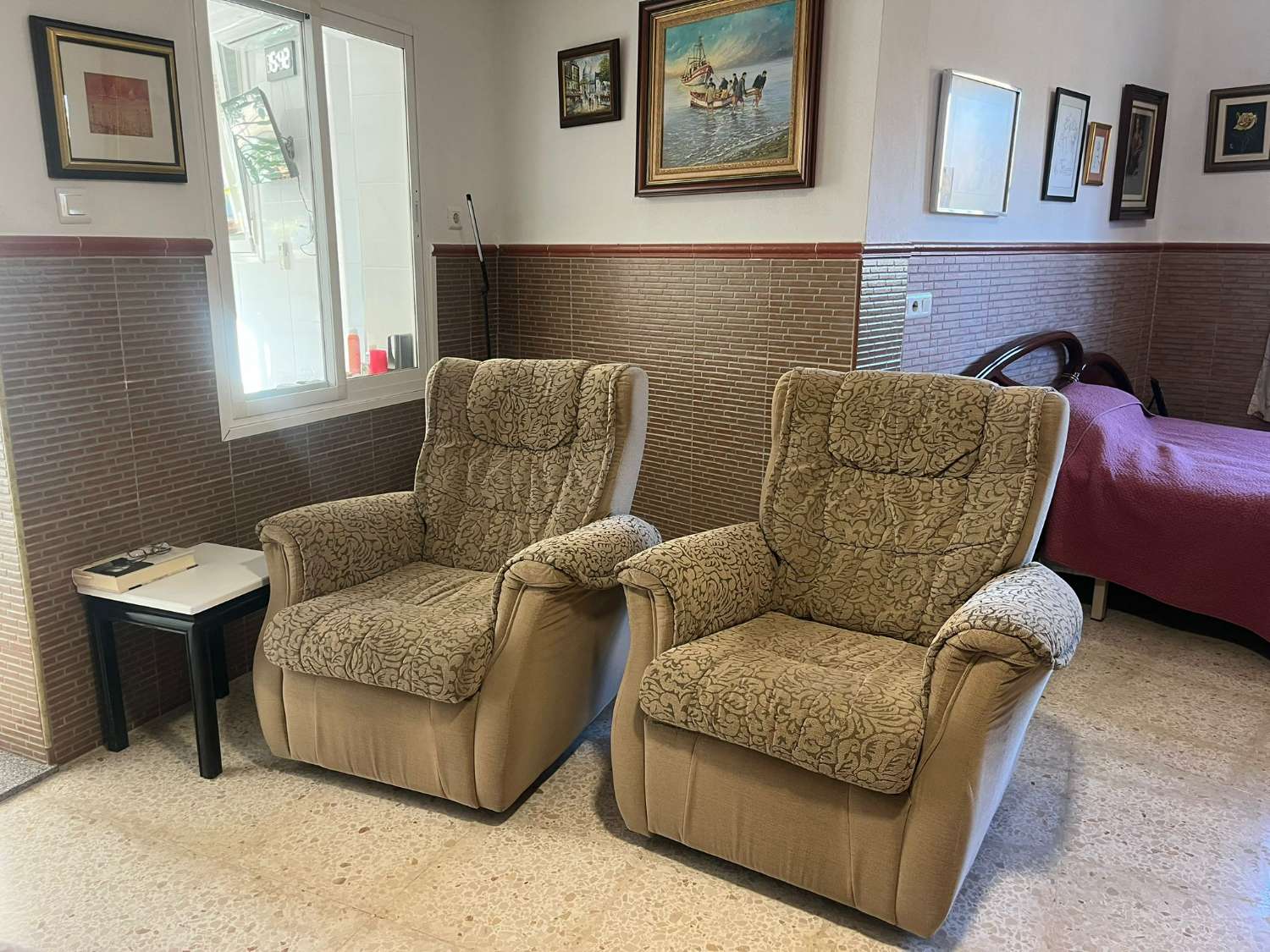 阿尔马亚特壮丽的乡村地块出售