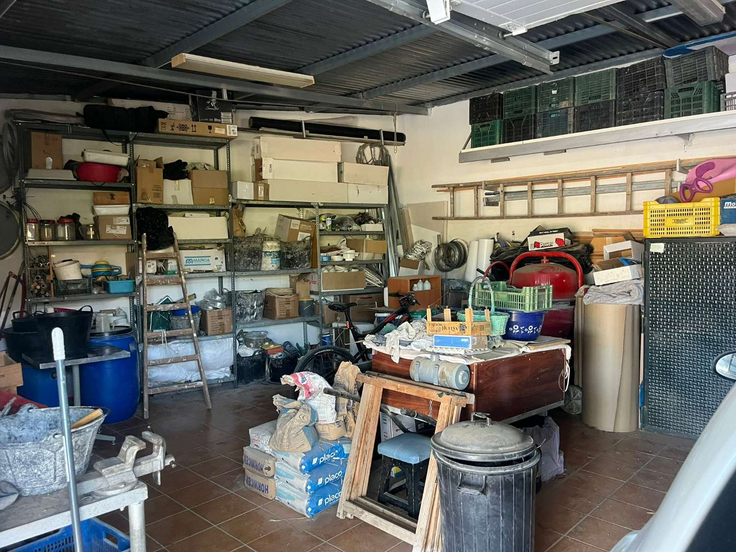 阿尔马亚特壮丽的乡村地块出售