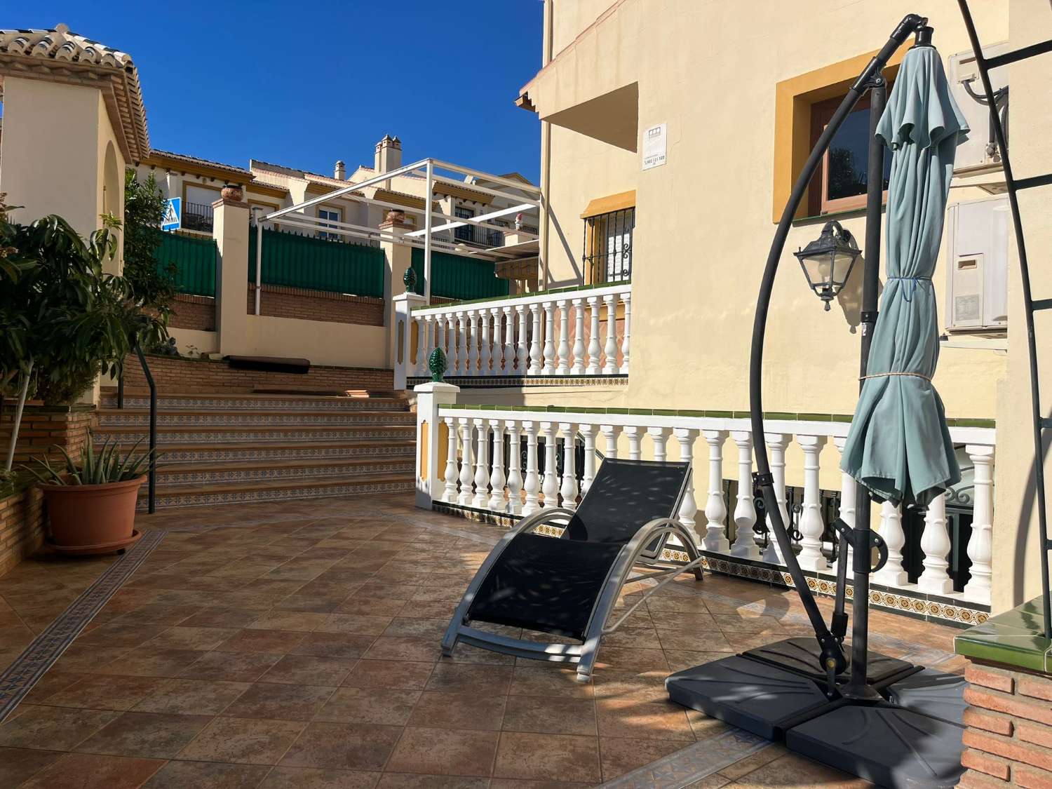 Wonderful corner villa for sale Torre del Mar