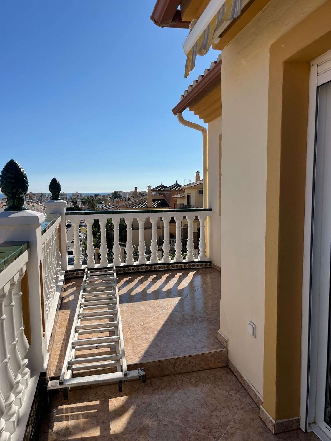 Wonderful corner villa for sale Torre del Mar