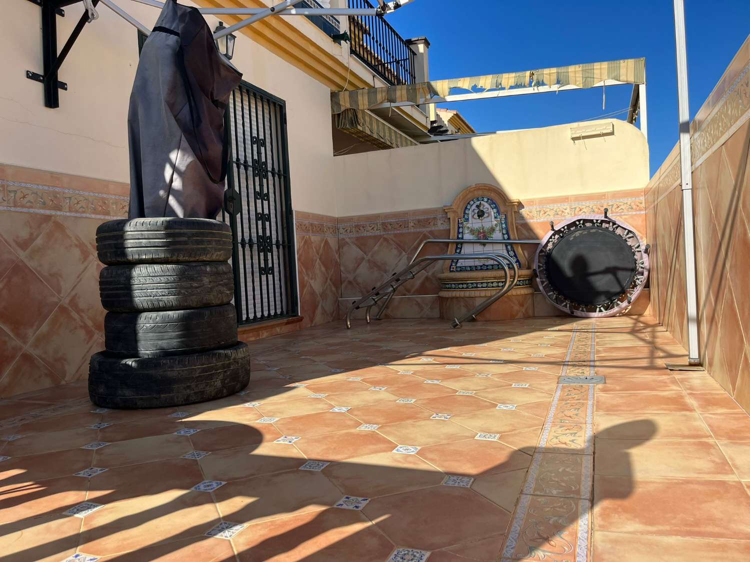 Wonderful corner villa for sale Torre del Mar