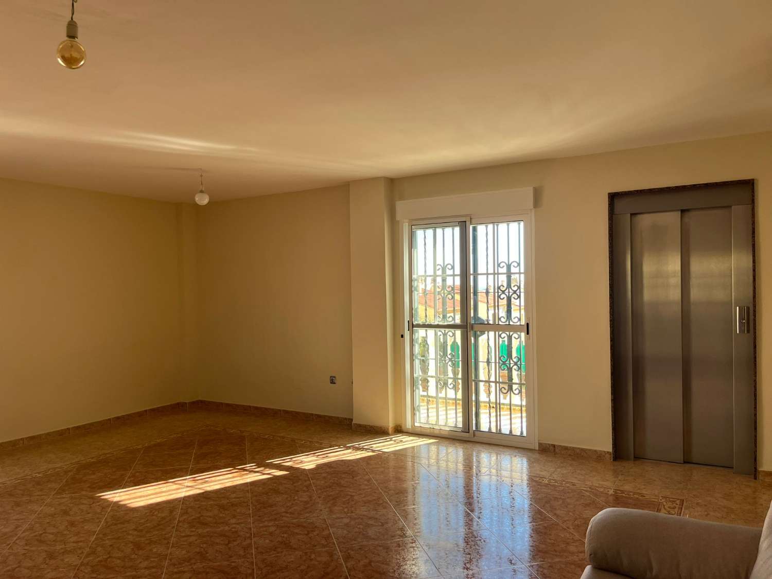 Wonderful corner villa for sale Torre del Mar