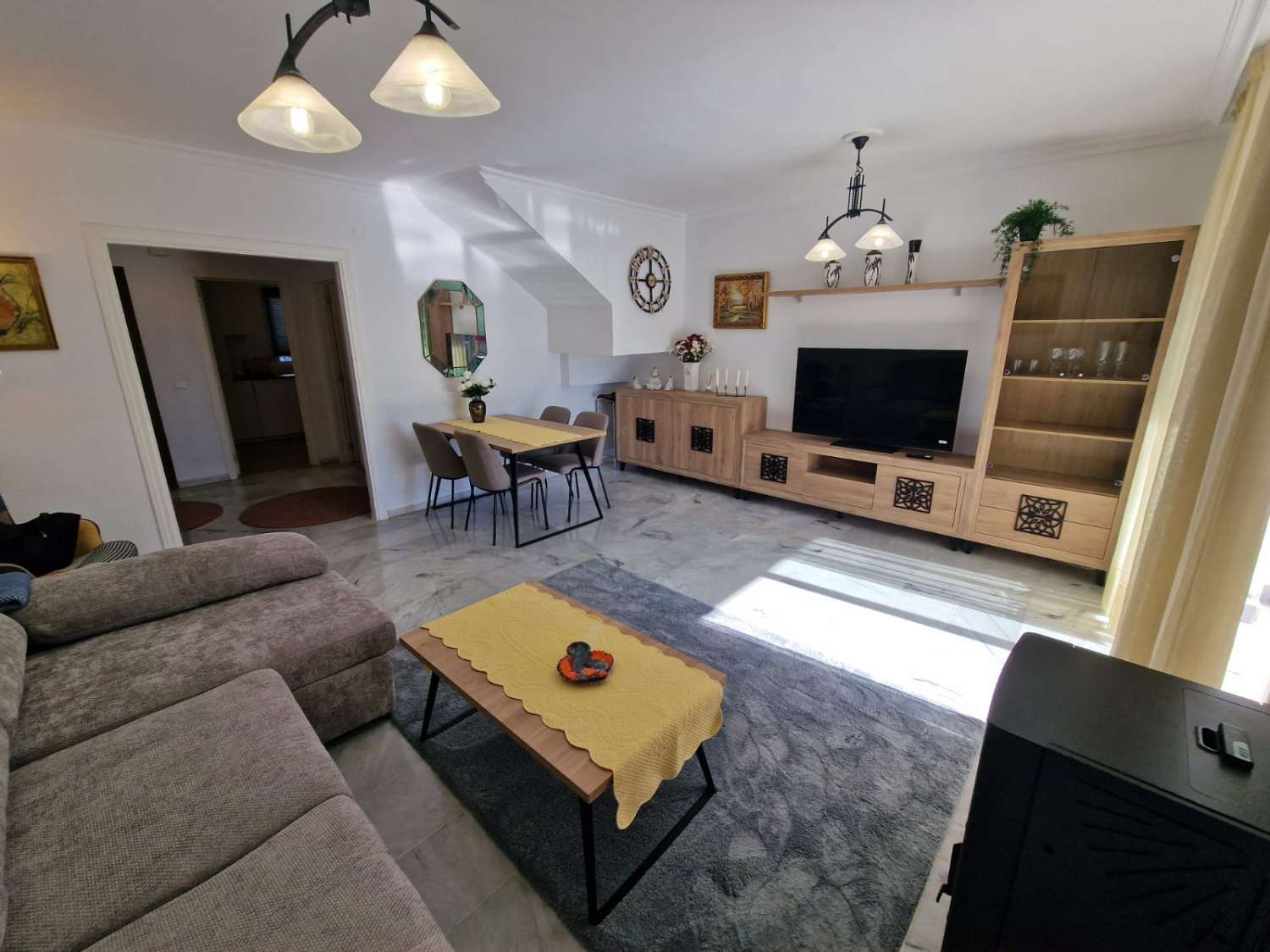 Villa jumelée extraordinaire à vendre à Mezquitilla