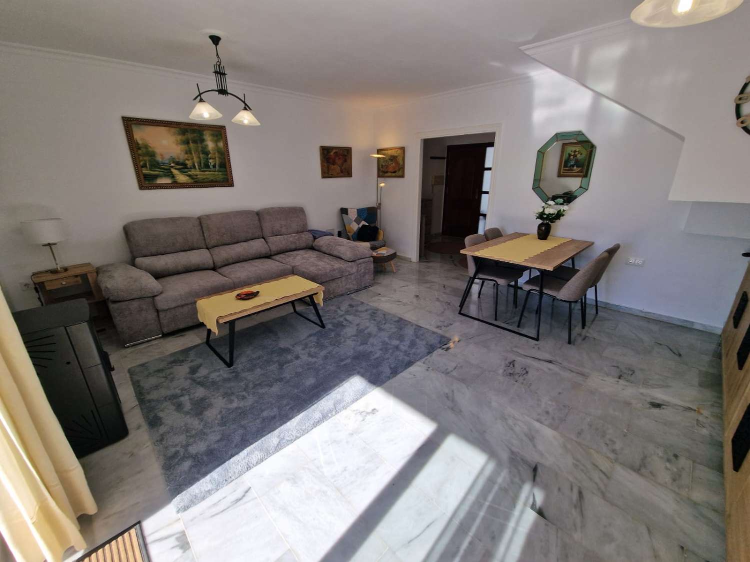 Villa jumelée extraordinaire à vendre à Mezquitilla