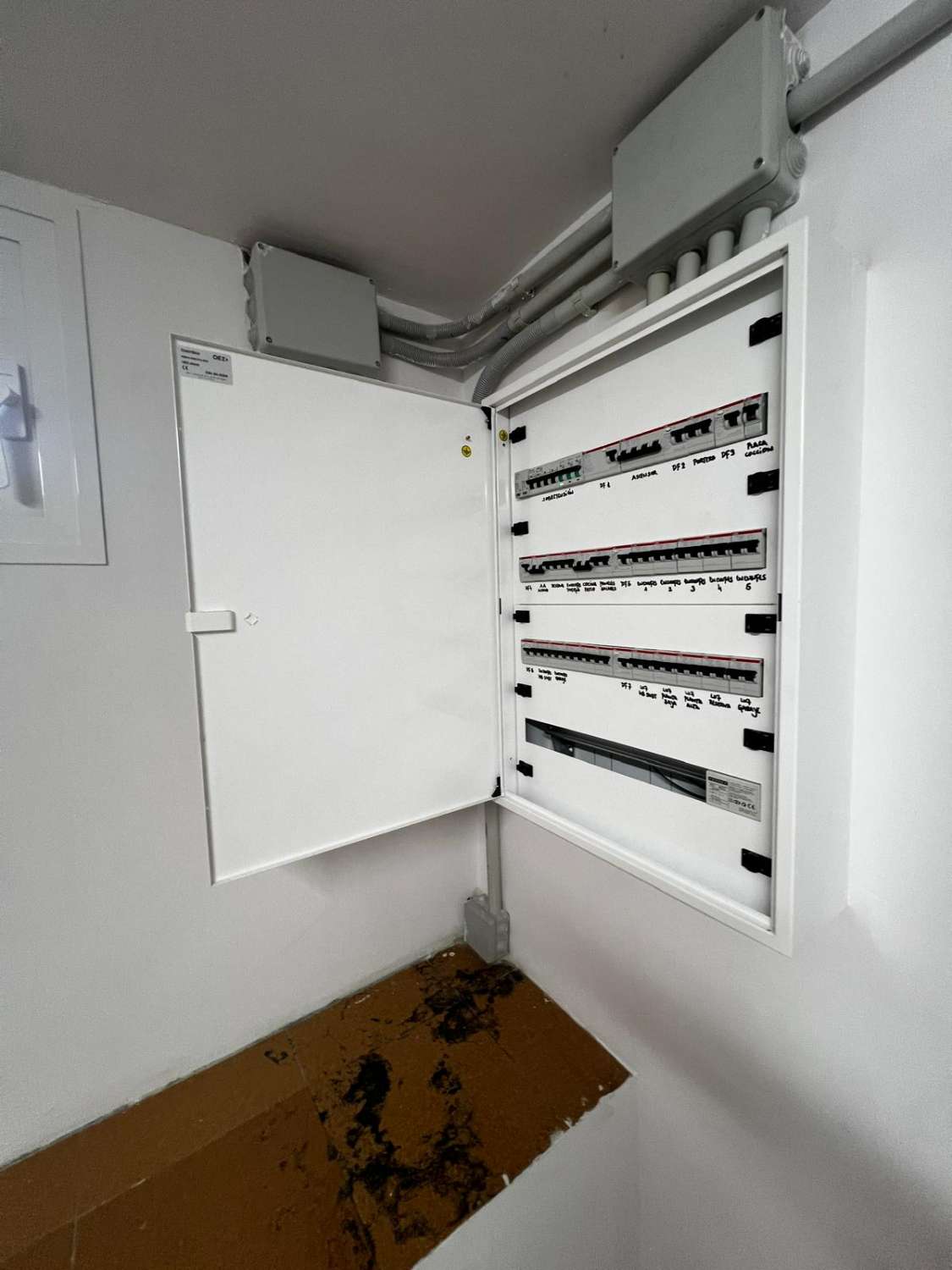 Stort hus med havsutsikt till salu i Caleta de Vélez