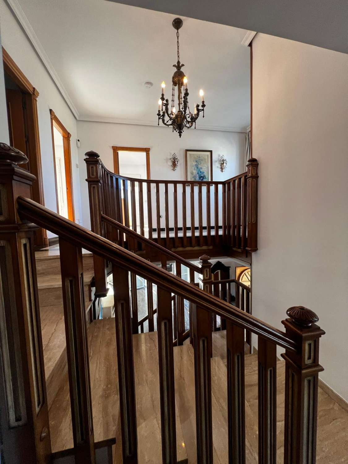 Stort hus med havsutsikt till salu i Caleta de Vélez