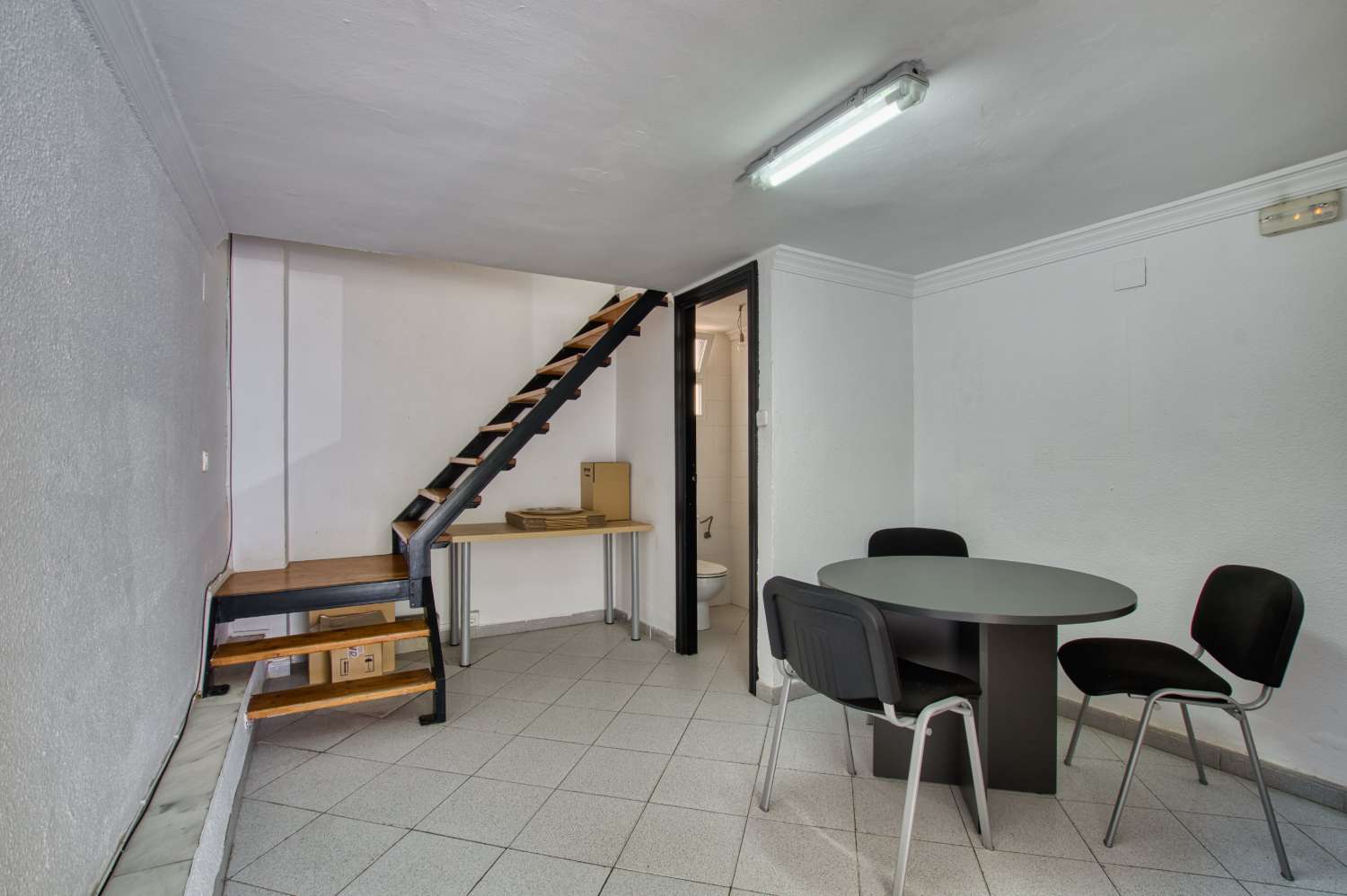 Exceptionella lokaler till salu i Vélez-Málaga!