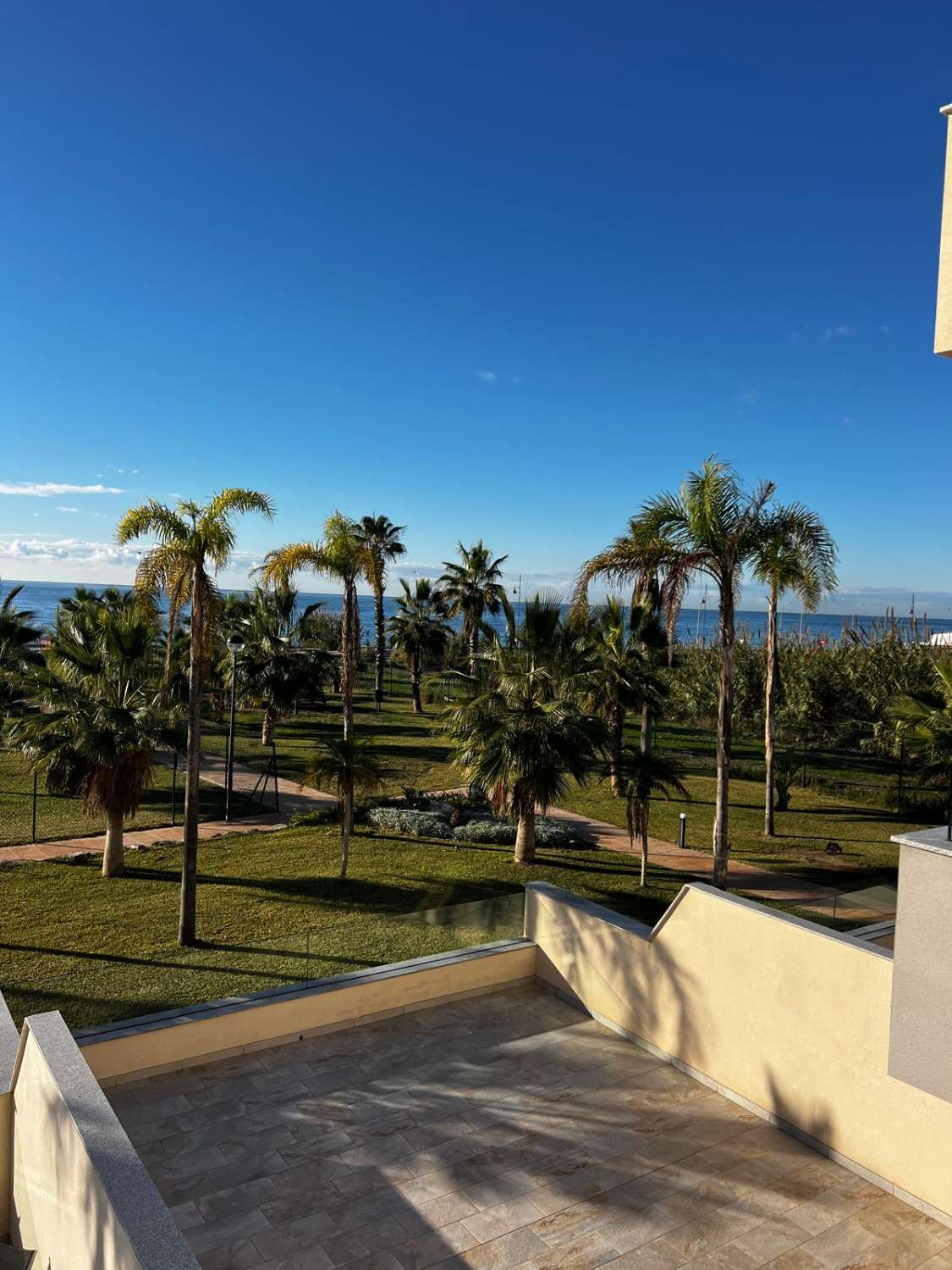 Utmärkt lägenhet till salu vid stranden, Valle Niza