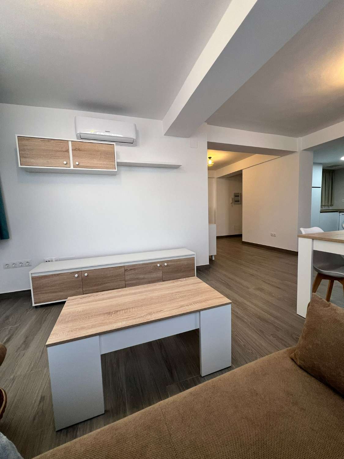 Rummelig lejlighed til leje i Torre del Mar, langtids