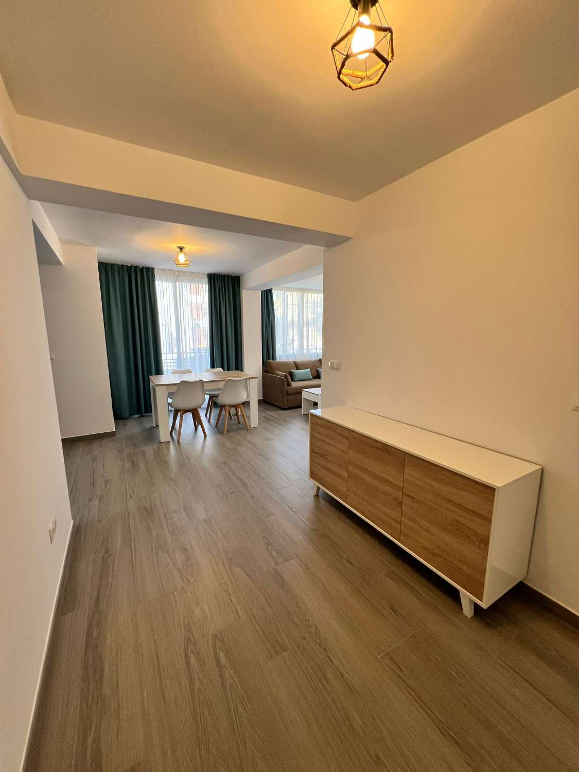 Rummelig lejlighed til leje i Torre del Mar, langtids