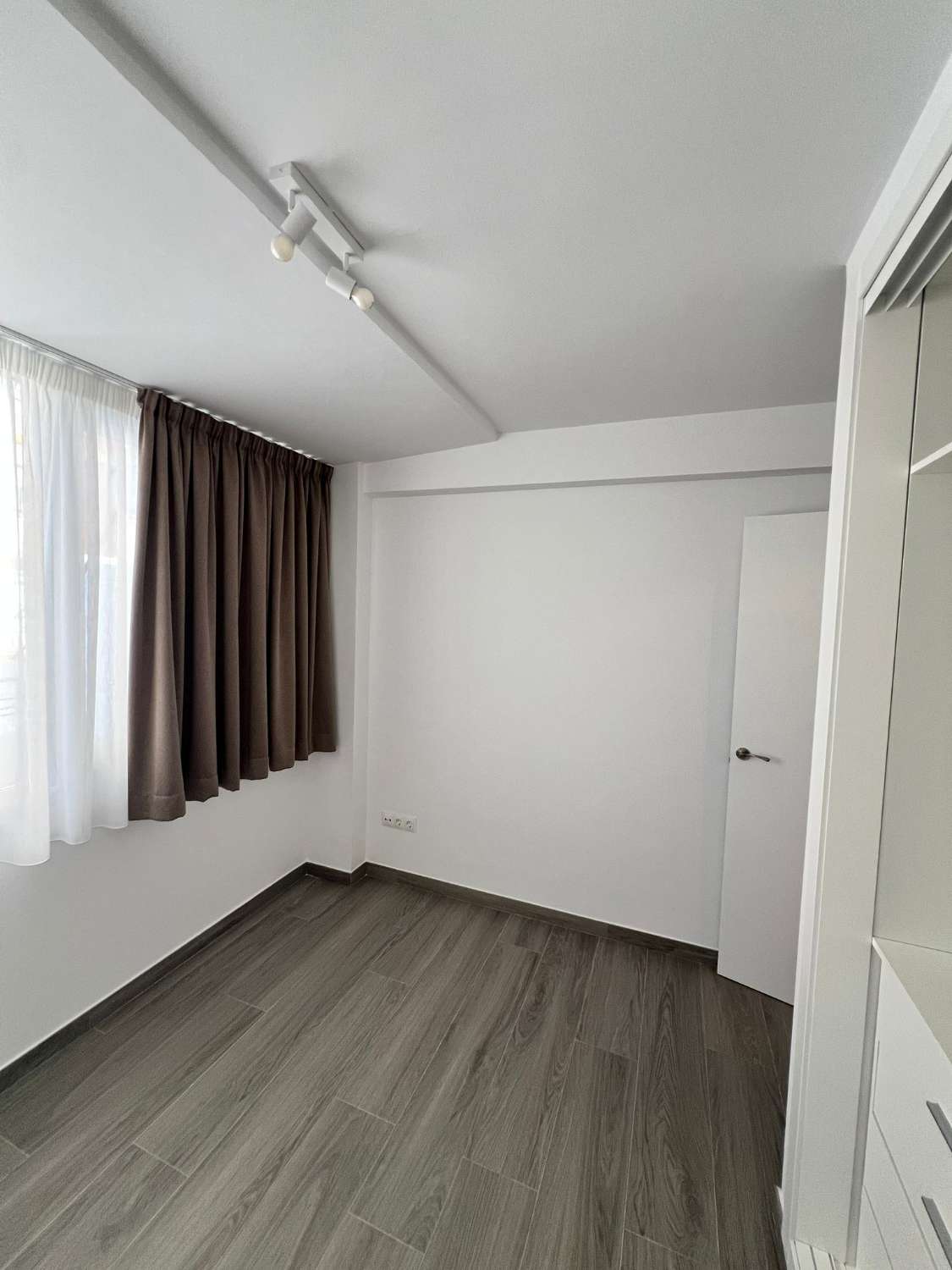 Rummelig lejlighed til leje i Torre del Mar, langtids