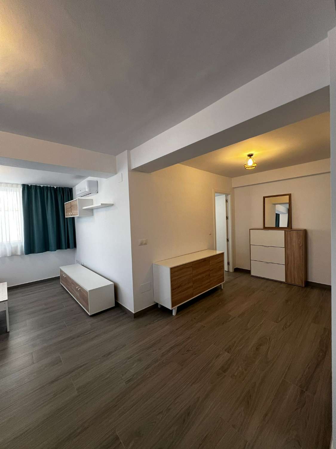 Rummelig lejlighed til leje i Torre del Mar, langtids