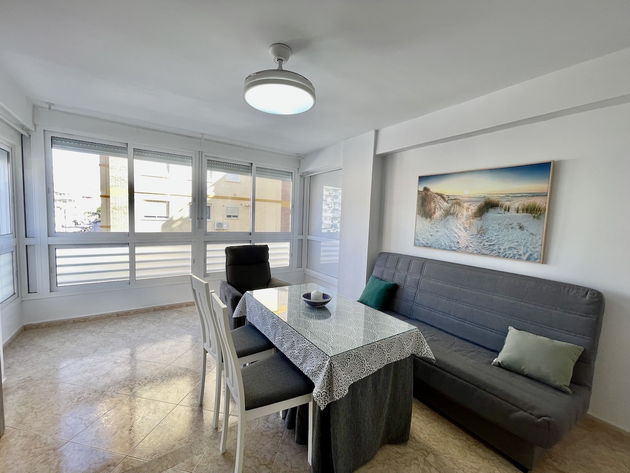 Renovated apartment for sale just 200 meters from the beach in Torre del Mar