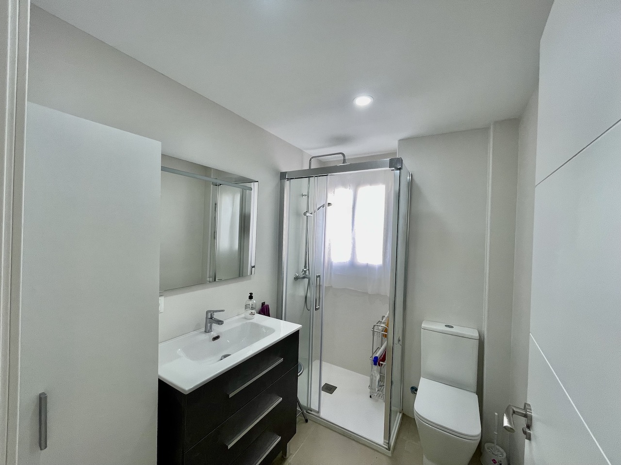 Renovated apartment for sale just 200 meters from the beach in Torre del Mar