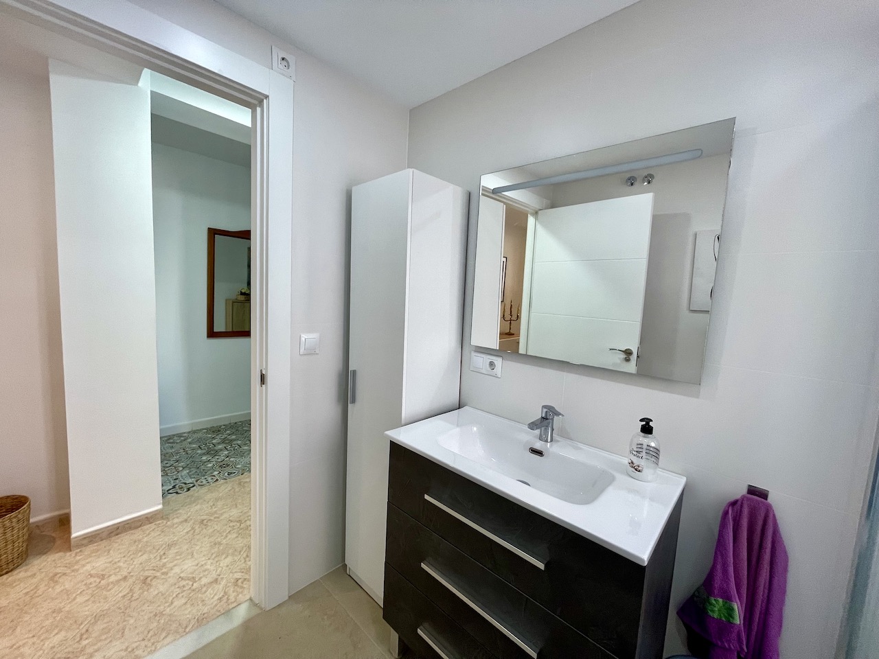 Renovated apartment for sale just 200 meters from the beach in Torre del Mar