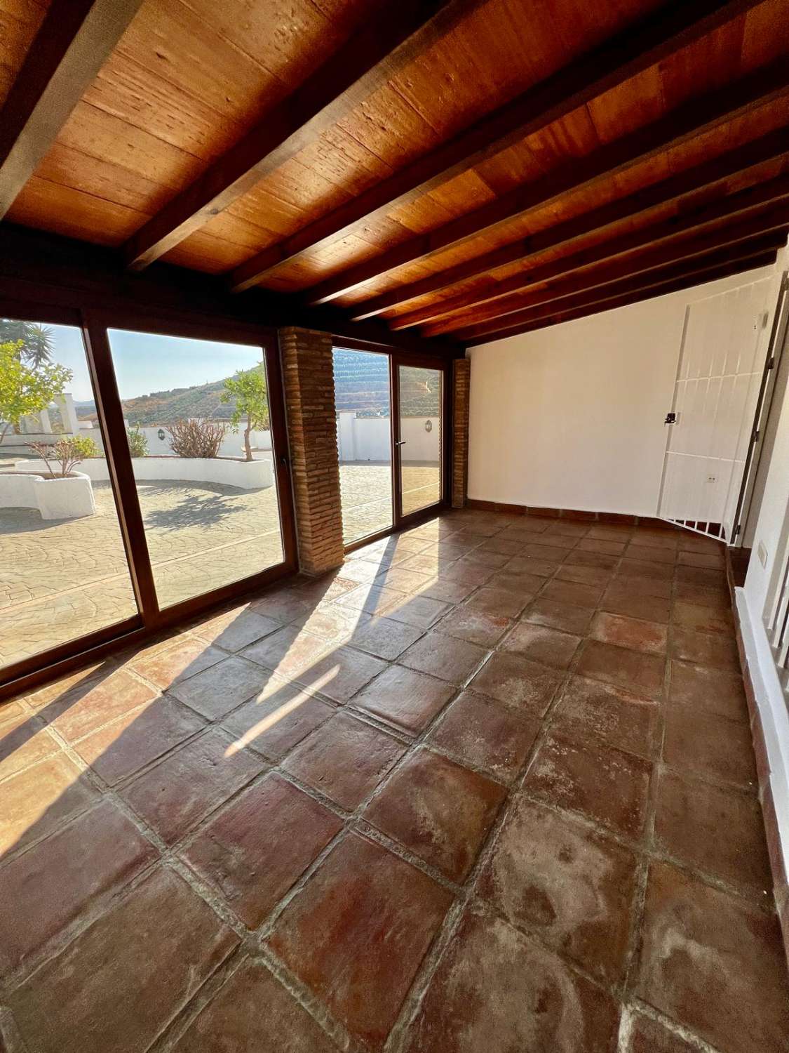 Magnifik villa till salu i La Pequeña Axarquía, Viñuela