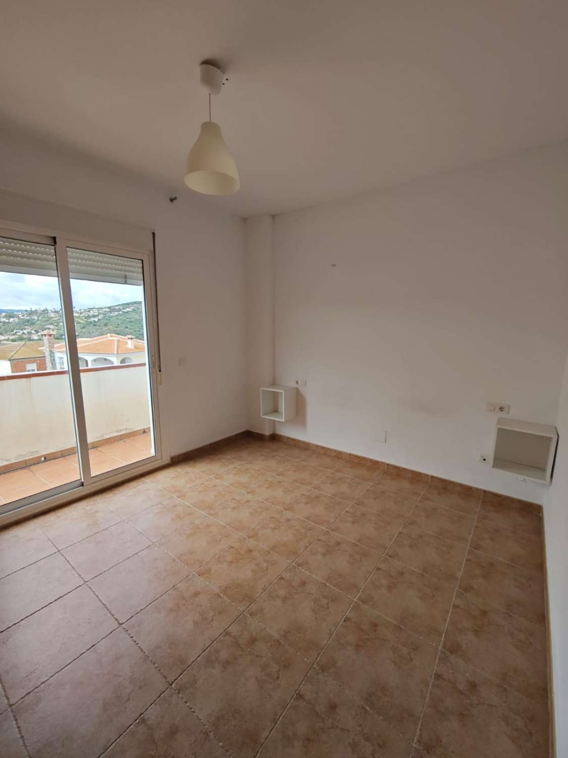 Semi-detached house on the Don Manuel Bridge