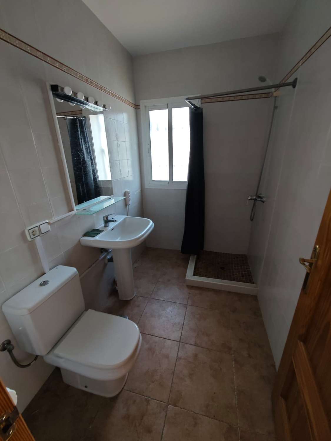 Semi-detached house on the Don Manuel Bridge