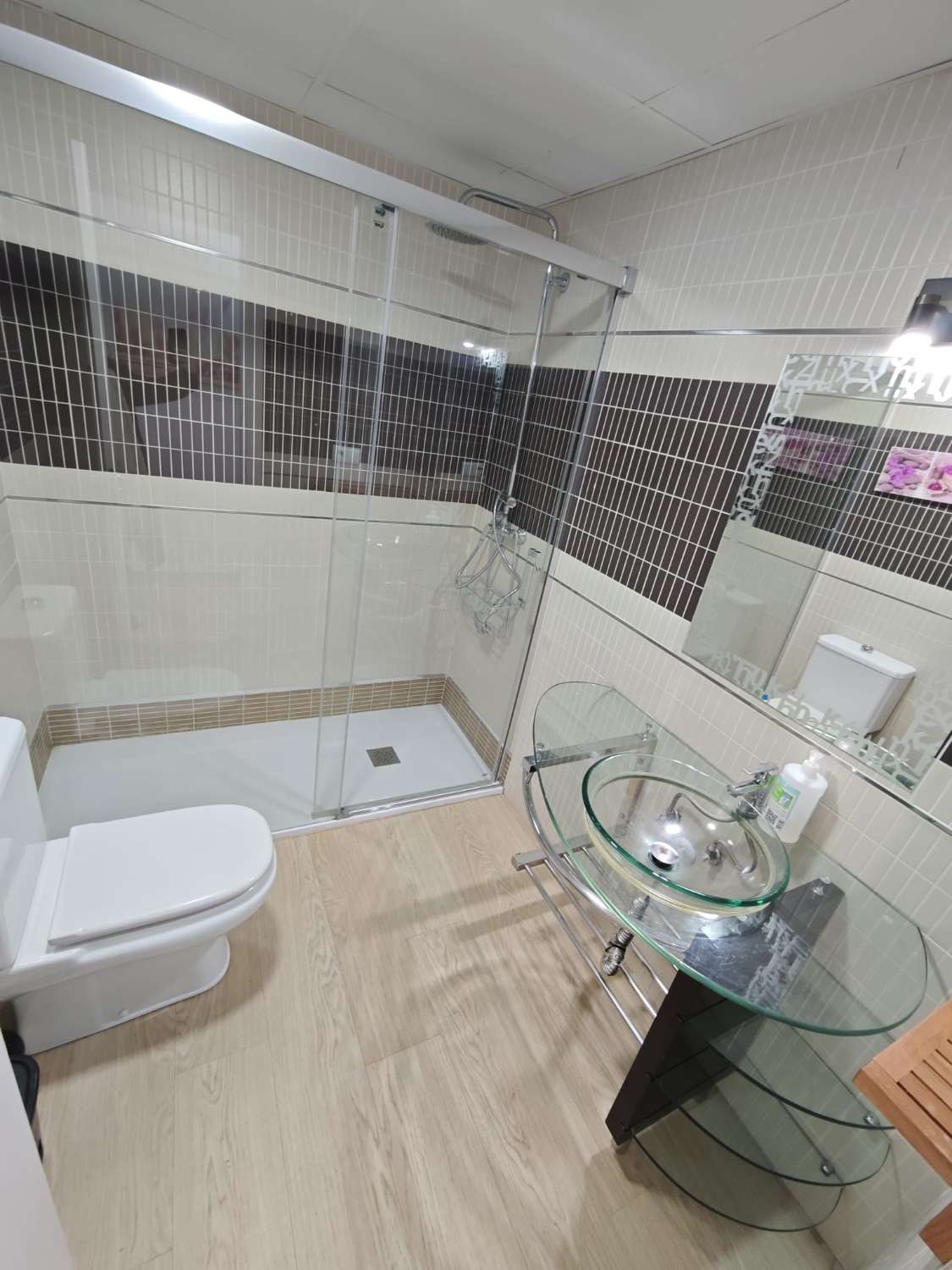 BAR SPECTACULAIRE À EL TOMILLAR