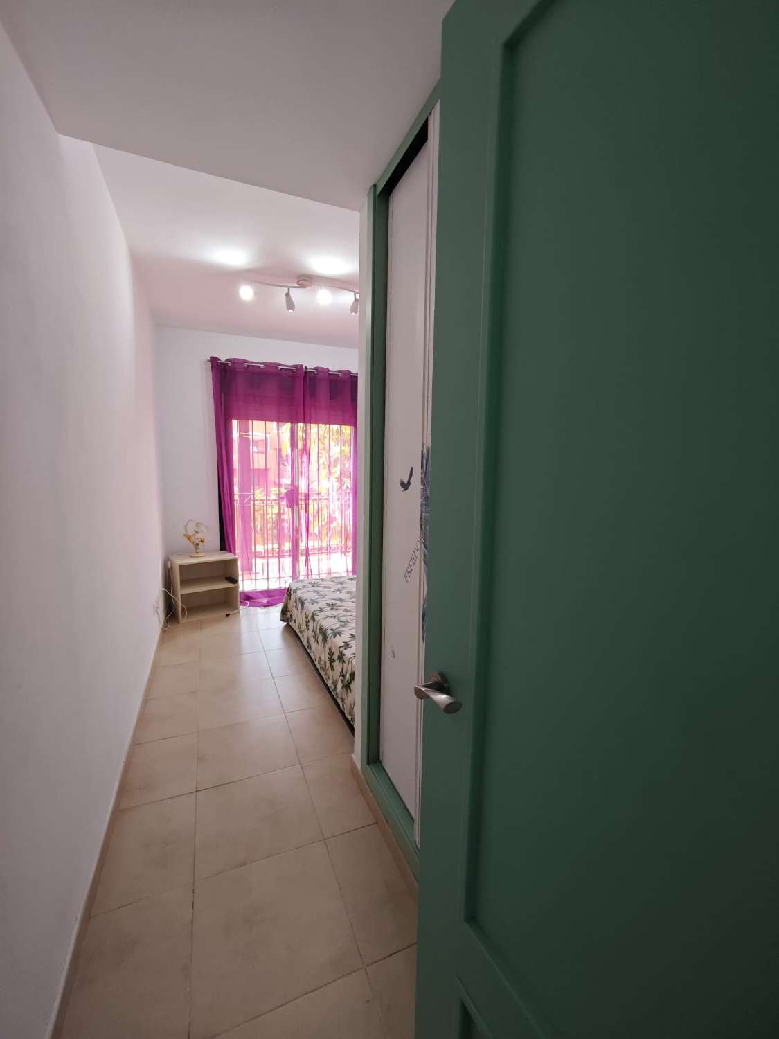 BAR SPECTACULAIRE À EL TOMILLAR