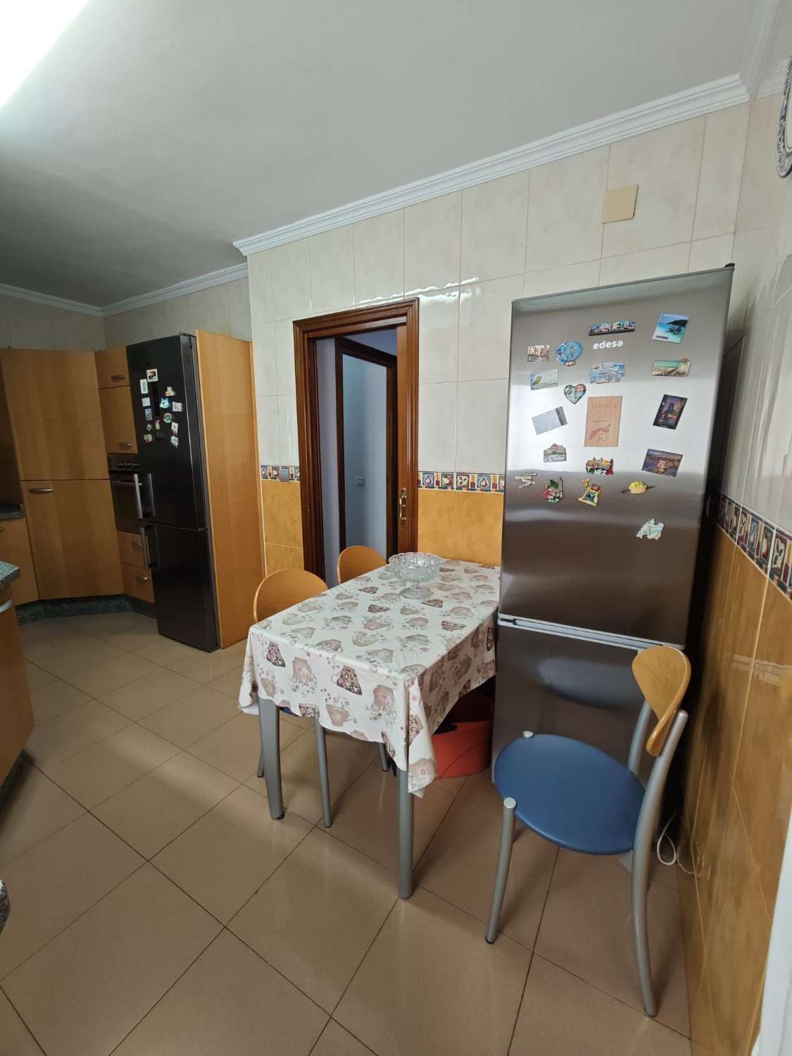 Amplio y luminoso piso en Algarrobo pueblo