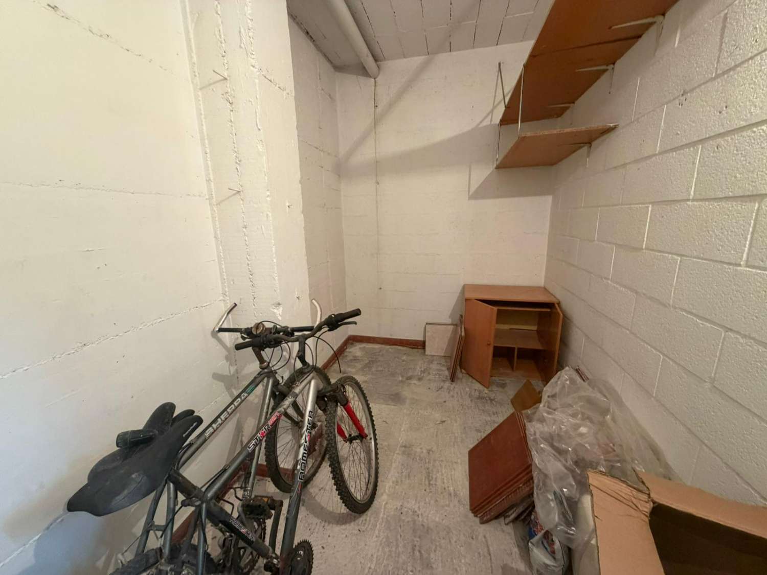 维尼亚马拉加下层的大公寓