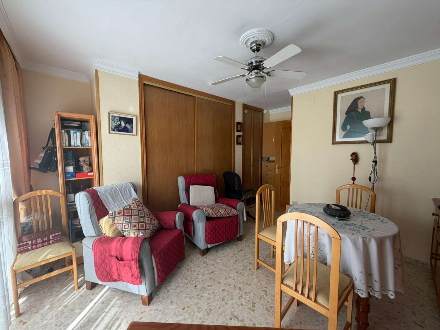 维尼亚马拉加下层的大公寓