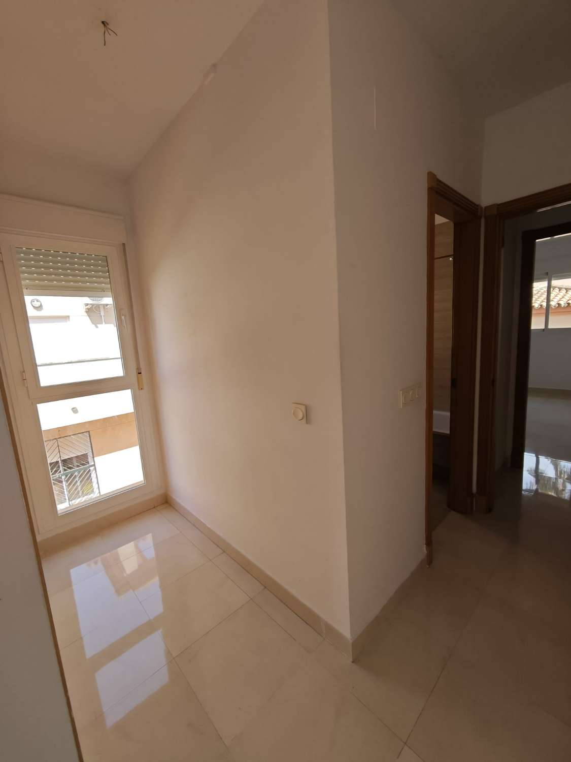 Estupendo piso  con terraza en Baviera Golf